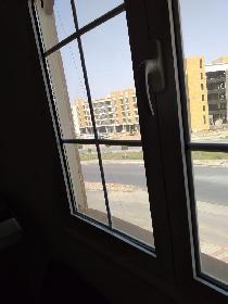 شقة سكني للايجار بالقرب من الجامعة الامريكية التجمع الخامس 